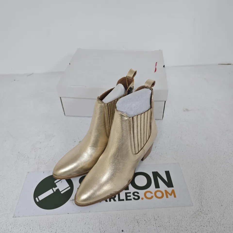 WOMEN'S METALLIC GOLD ANKLE BOOTS WITH LEOPARD PRINT PANEL – UK SIZE 6