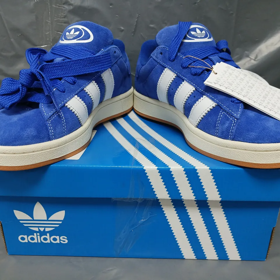 BOXED PAIR OF ADIDAS CAMPUS 00S SHOES IN BLUE/WHITE UK SIZE 7.5