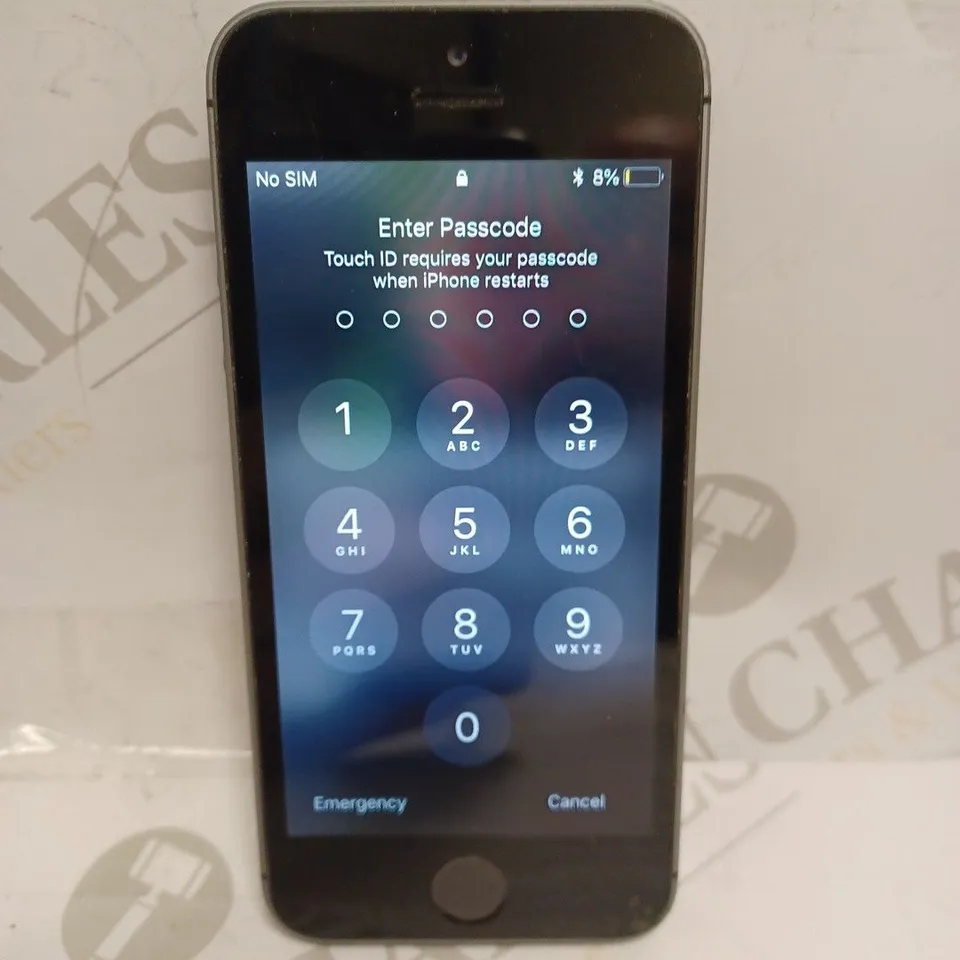 APPLE IPHONE SE SMARTPHONE 