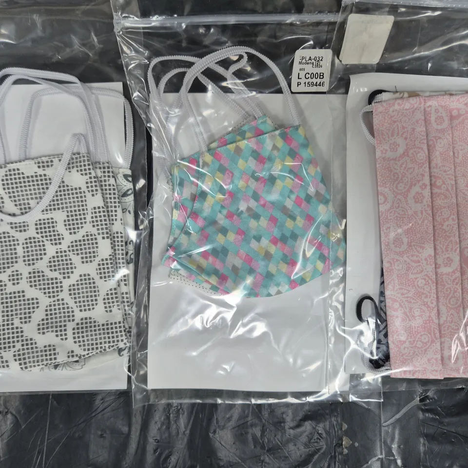 BOX OF APPROXIMATELY 220 ASSORTED UNBRANDED FACE COVERINGS AND MASKS IN VARIOUS STYLES AND COLOURS
