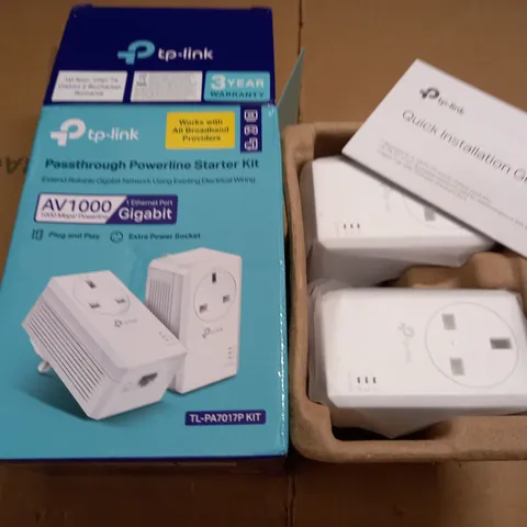 TP-LINK PASSTHROUGH POWERLINE STARTER KIT - AV1000