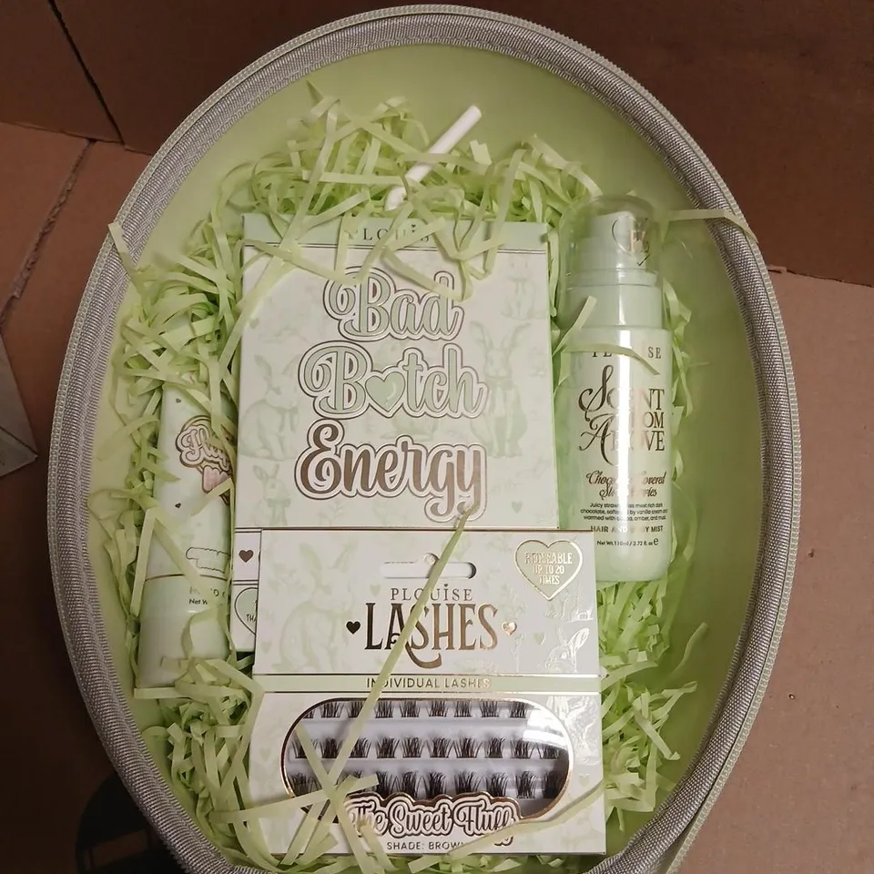 BOXED PLOUISE YOU'RE EGGSTRA SPECIAL SWEET BERRY BITE, DIPPED JUST RIGHT GIFT SET