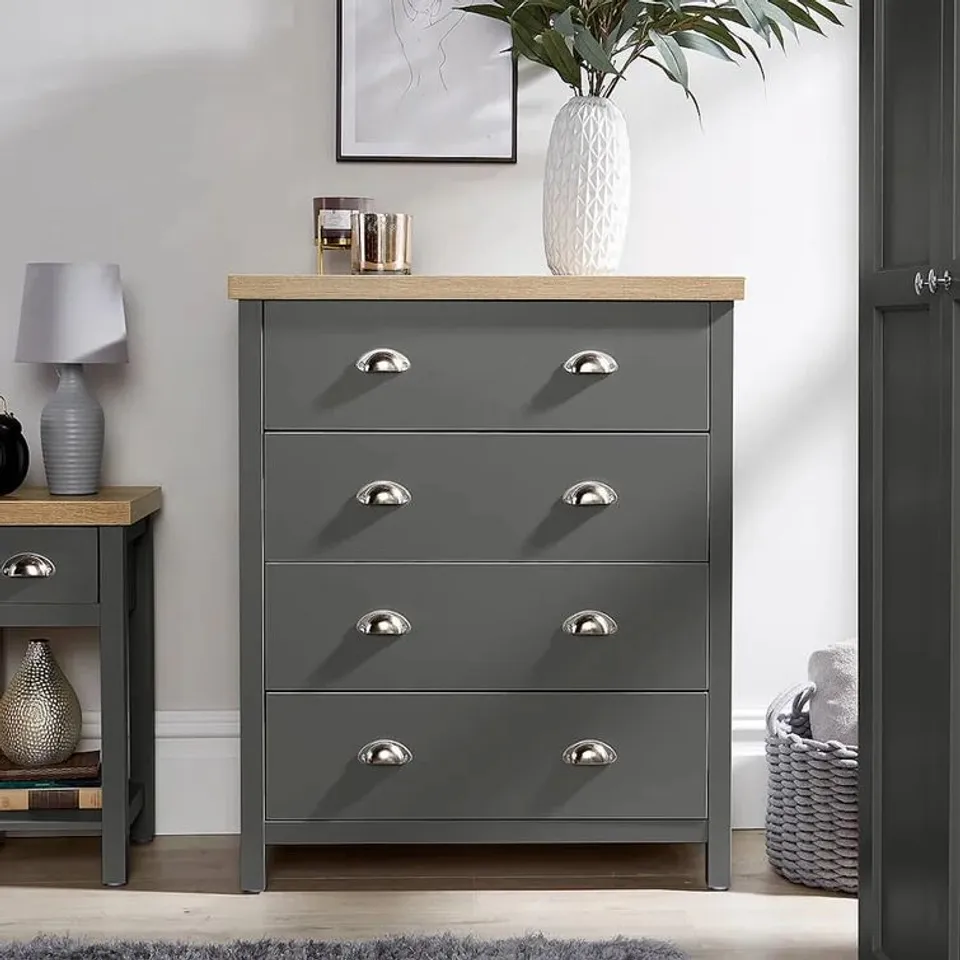 BOXED PRUSSIA GREY OAK 4 DRAWER CHEST OF DRAWERS (1 BOX)