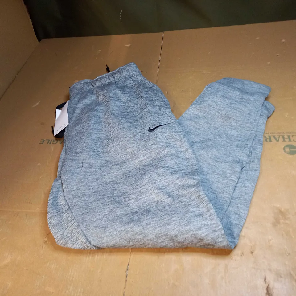 NIKE FLEECE TRACKSUIT BOTTOMS SIZE L