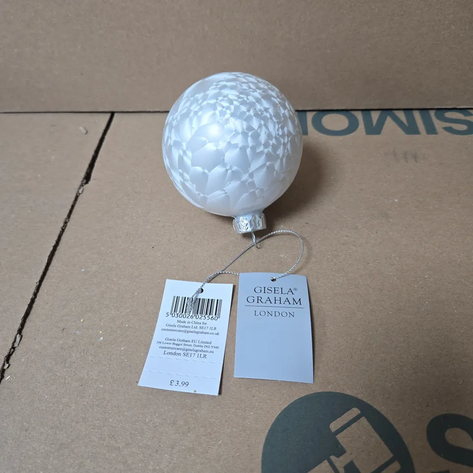 BOX OF 6 X 12 GISELA GRAHAM WHITE CHRISTMAS HANGING DECORATIONS BOXED