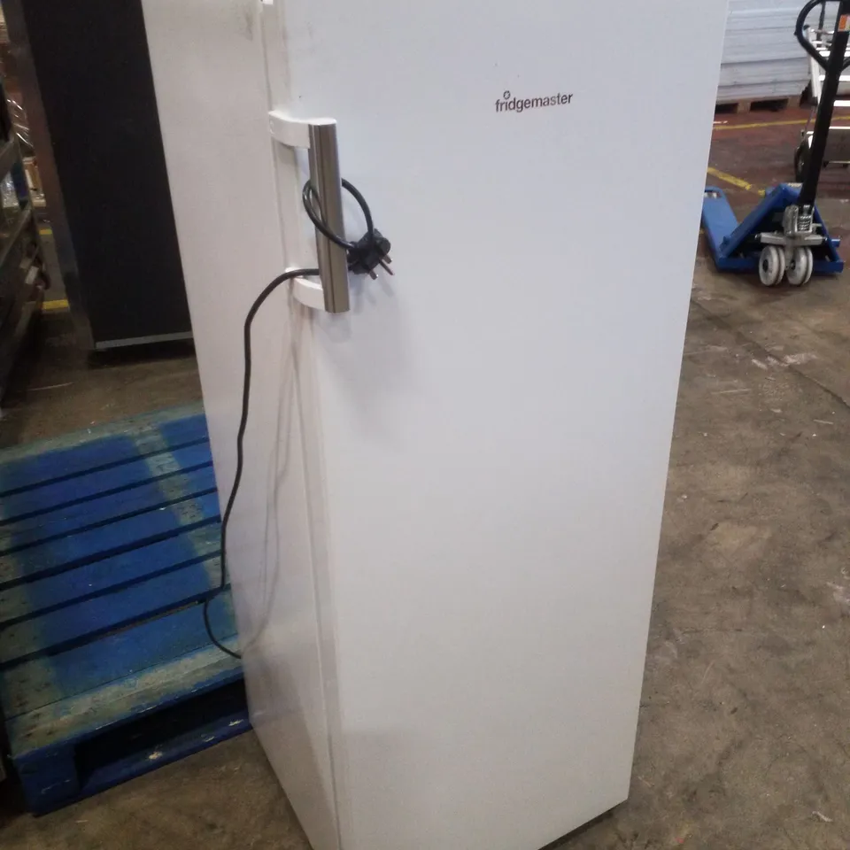 FRIDGEMASTER DOMESTIC WHITE FINISH FRIDGE