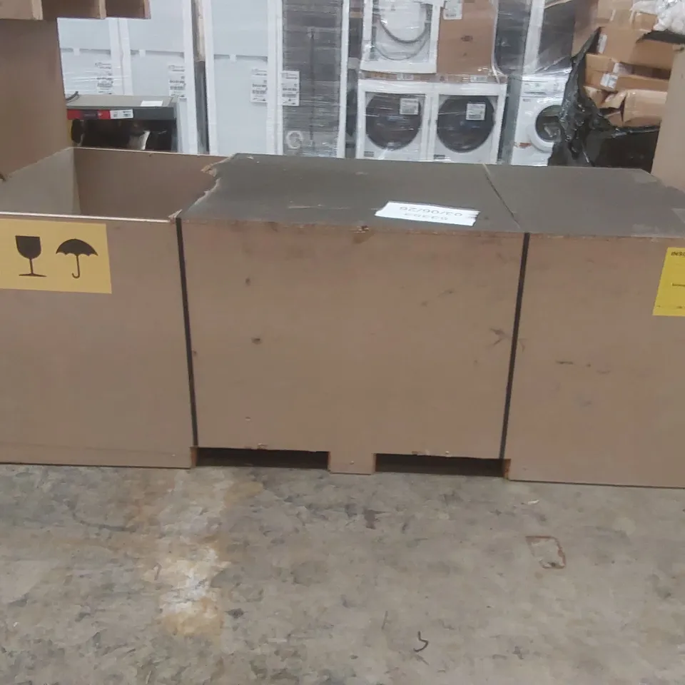 PALLET CONTAINING COMMERCIAL DISPLAY UNIT PARTS