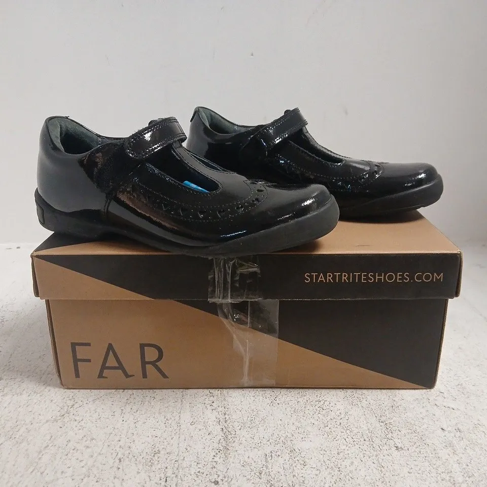 BOXED PAIR OF START RITE KID'S SHOES IN GLOSSY BLACK SIZE 13.5