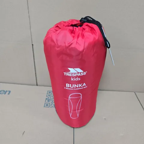 TRESPASS KIDS BUNKA 3 SEASONS SLEEPING BAG