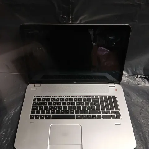 HP ENVY LAPTOP – SILVER - MODEL UNSPECIFIED