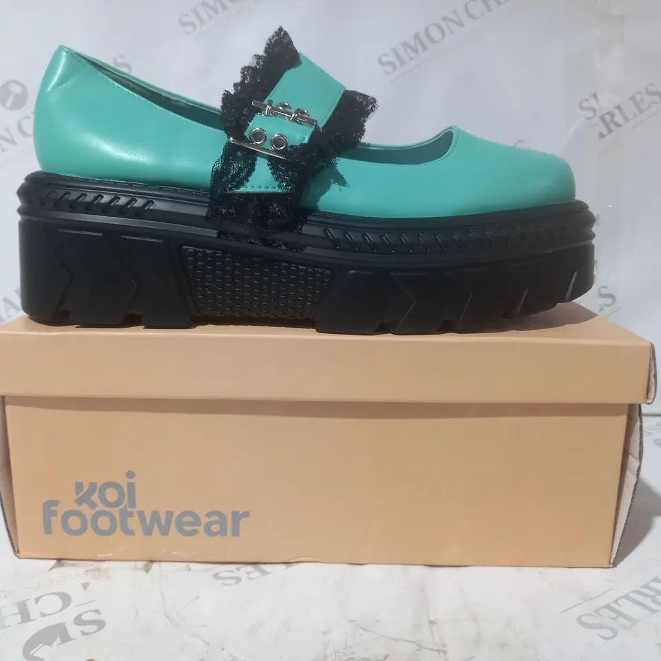 BRAND NEW BOXED PAIR OF KOI VEGAN LEATHER ROCOCO CORSAGE SHOES IN MINT GREEN UK SIZE 8