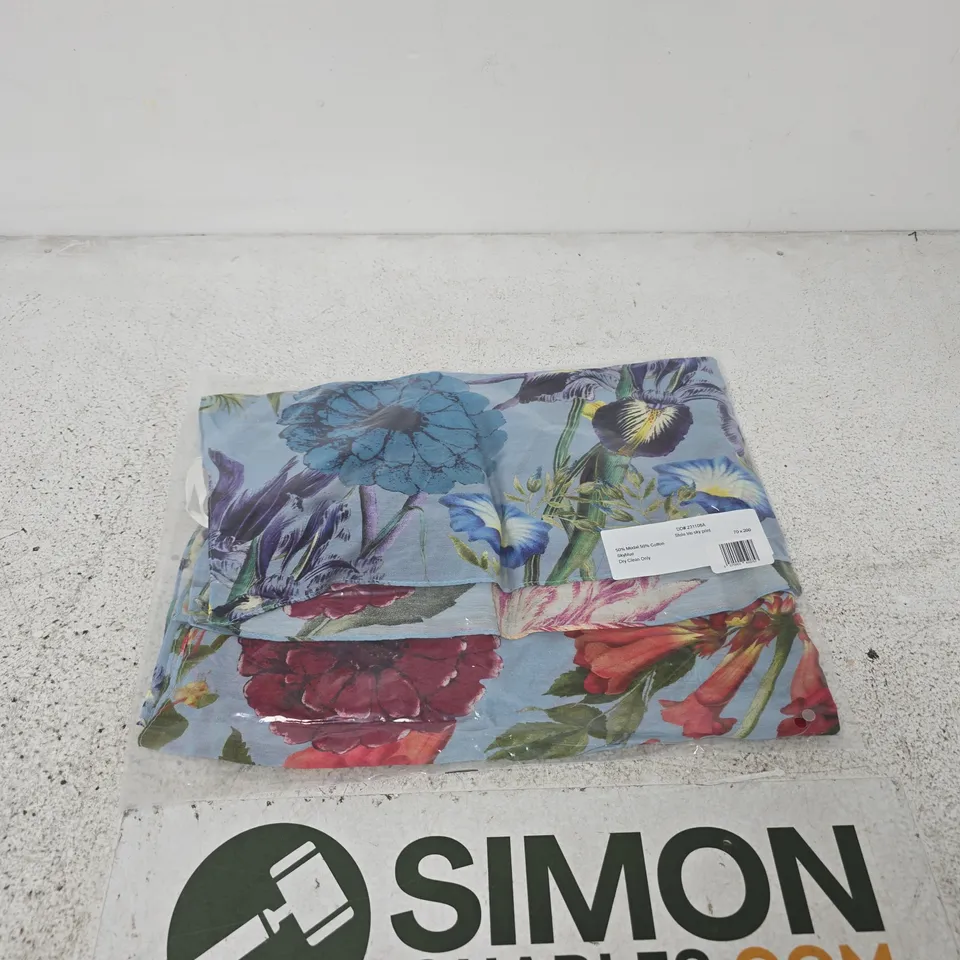 FLORAL PRINT SCARF – BLUE WITH LARGE FLOWERS (ASHMOLEAN MUSEUM OXFORD TAG)
