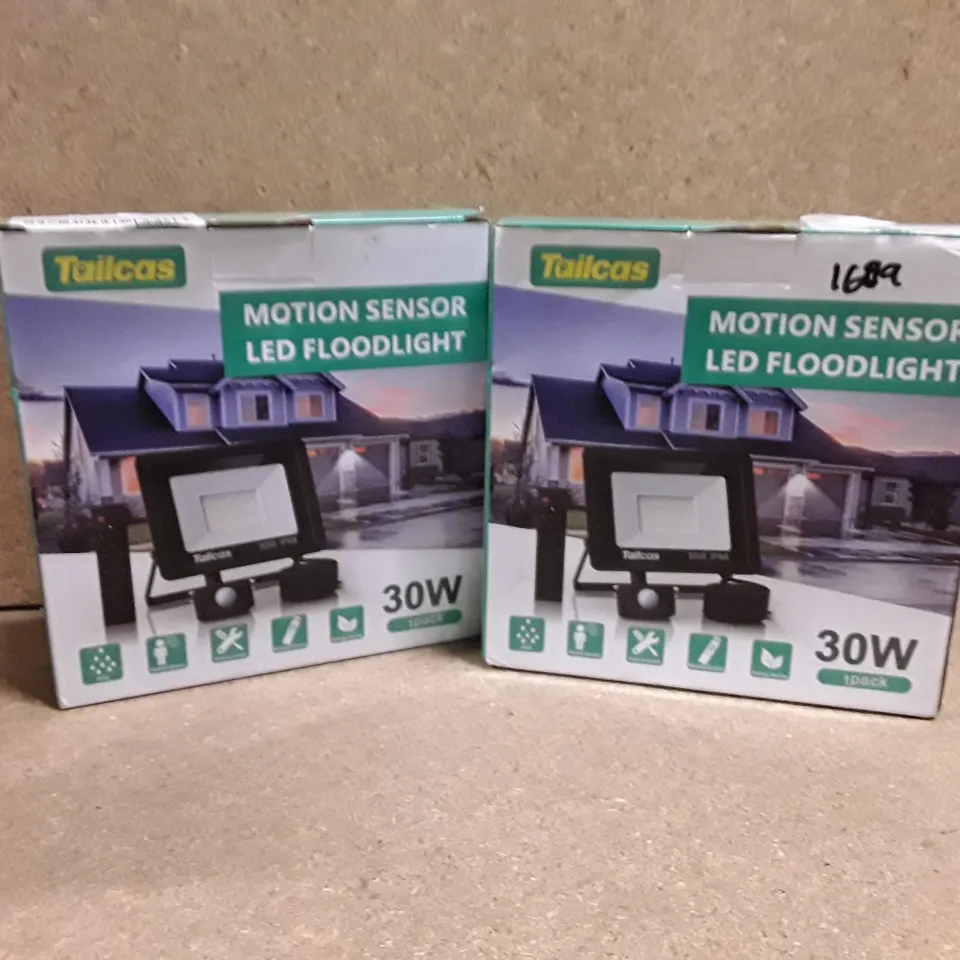 BOXED TAILCAS MOTION SENSOR LED FLOOD LIGHT x2