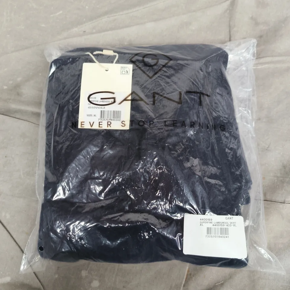 BAGGED GANT SUPERFINE LAMBSWOOL SKIRT IN EVEING BLUE - XL