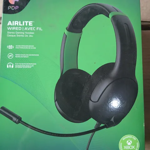 PDP AIRLITE WIRED GAMING HEADSET – DESIGNED FOR XBOX (BOXED)