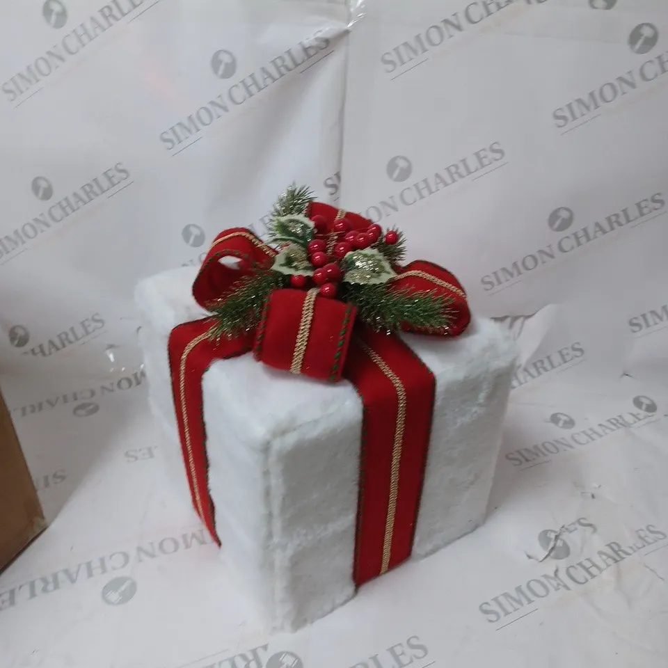 CHRISTMAS PRESENT DECORATIONS 