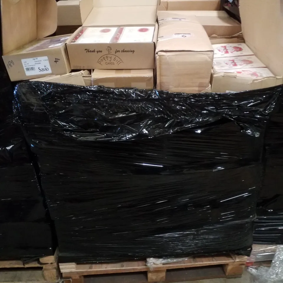 PALLET CONTAINING LARGE QUANTITY OF ASSORTED GREETING CARDS