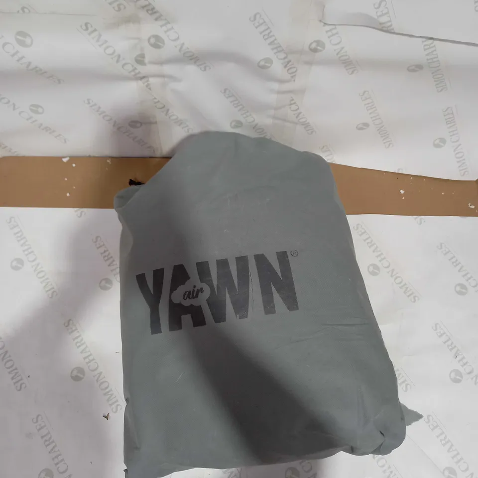 YAWN AIR BED EELUXE WITH CUSTOM FITTED SHEET RRP £69.99