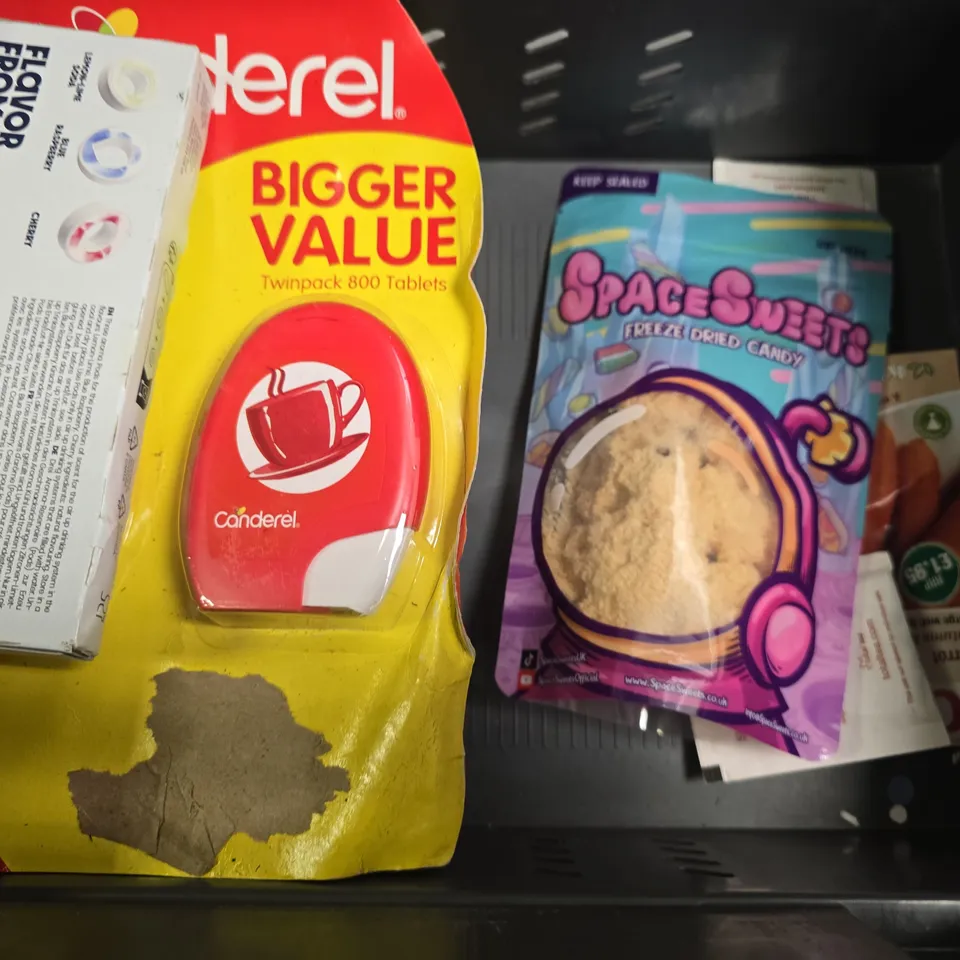APPROXIMATELY 8 ASSORTED FOOD ITEMS TO INCLUDE - CORNISH CREAM FUDGE  , AMAZON GOLD INSTANT COFFEE , CO OP CHOCOLATE FOR CHANGE DARK CHOCOLATE ETC