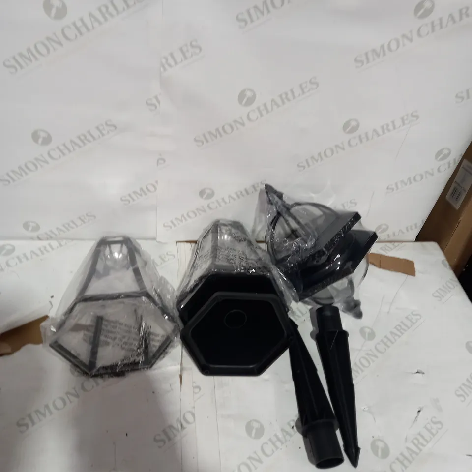 LUXFORM SET OF KENSINGTON SOLAR POWERED LAMP POSTS