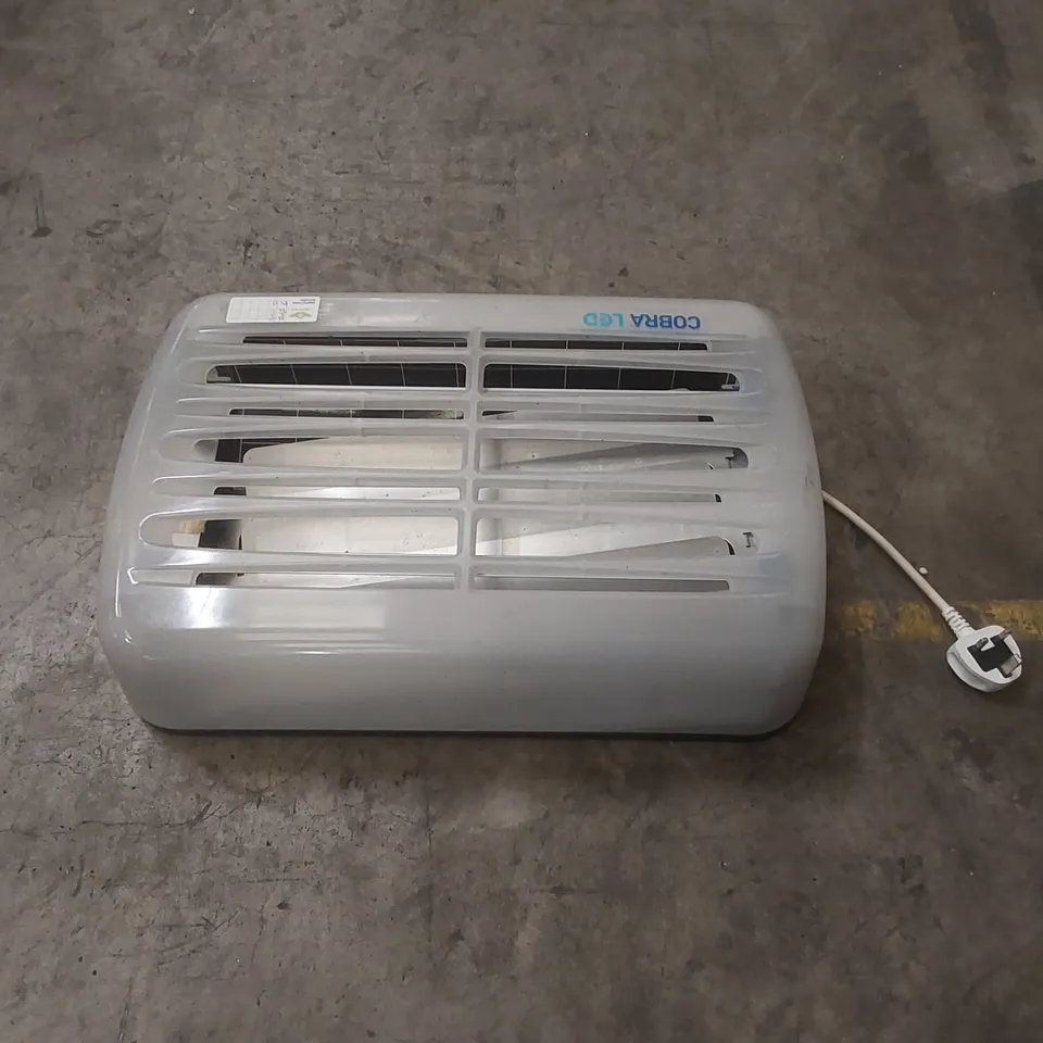 COBRA LED COMMERCIAL ELECTRIC FLY KILLER