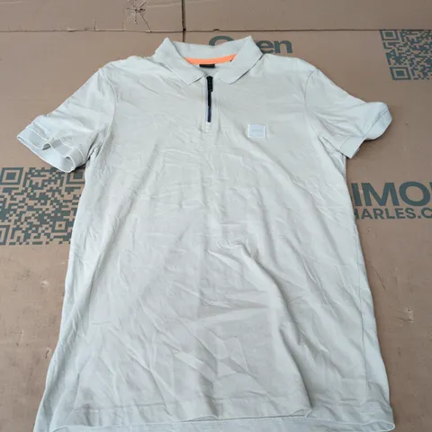 BOSS BEIGE POLO SHIRT WITH ORANGE TRIM – ZIP NECK, SIZE M