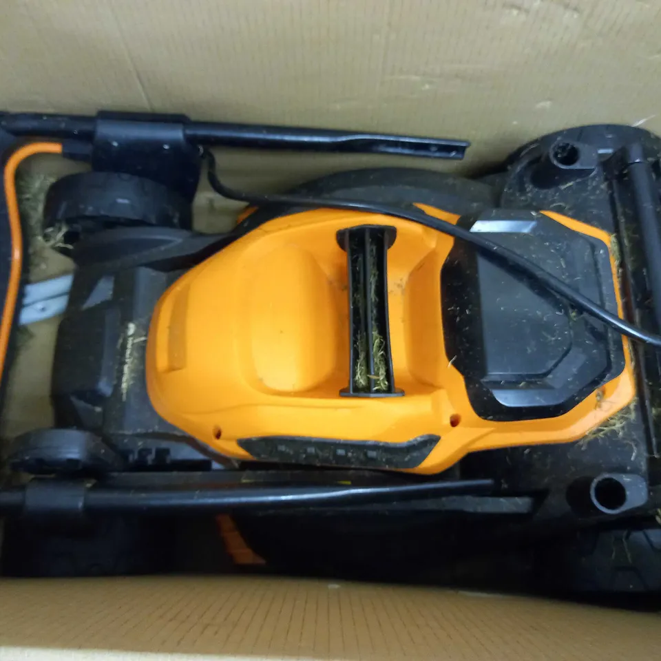 YARD FORCE 32CM ROTARY CORDLESS LAWNMOWER PLUS CORDLESS GRASS TRIMMER