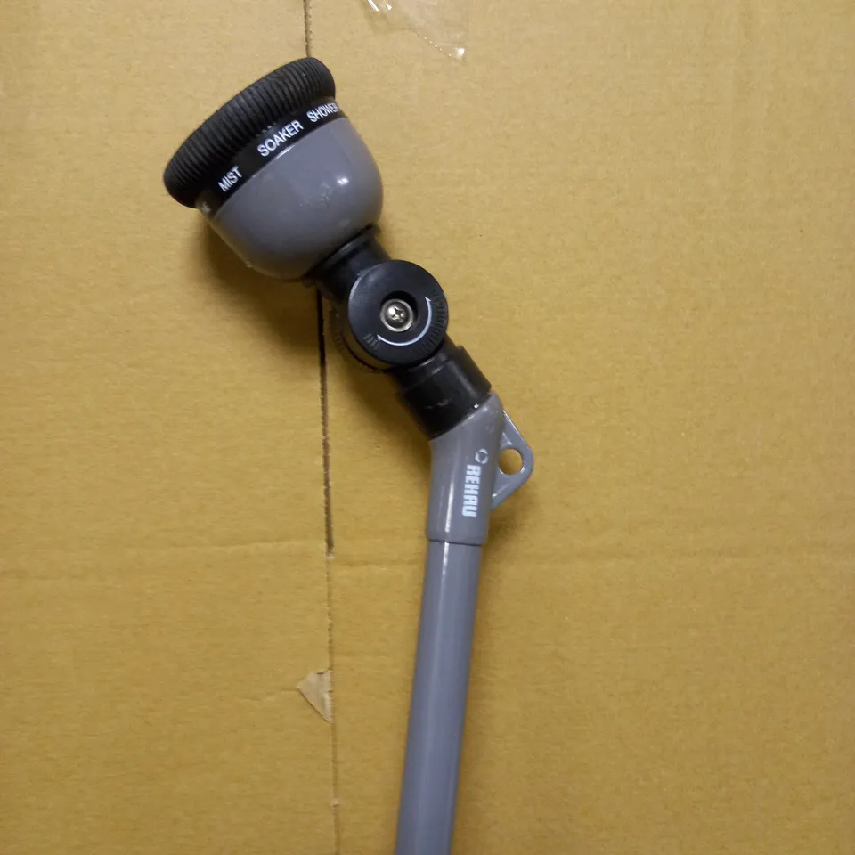 REHAU 36IN LANCE SPRAY 9 PATTERN ADJUSTABLE HEAD