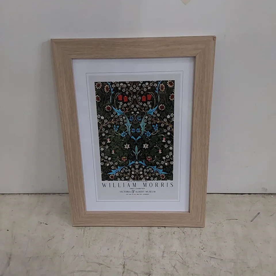TULIP WITH BORDER BY WILLIAM MORRIS 