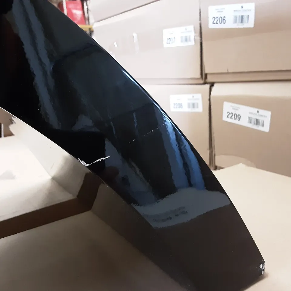 BOXED FURNITURE SHINY BLACK STAND FOR A TABLE 