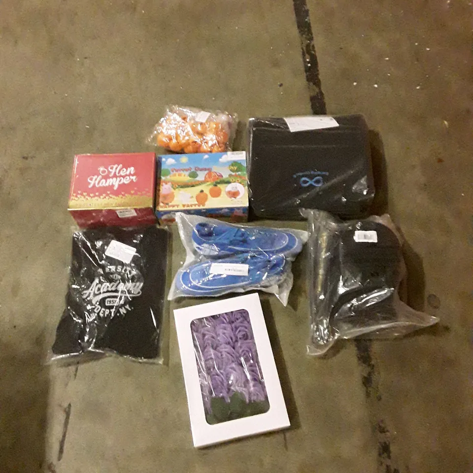 PALLET CONTAINING ASSORTED HOUSEHOLD PRODUCTS INCLUDING COSTUME ACCESSORIES, FOOTBALL BOOTS, SHIRT, PARTY GAMES, HOLIDAY THEMED DECORATIONS ETC