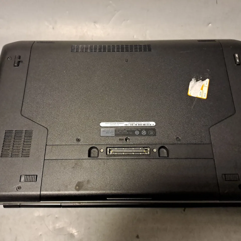 DELL LATITUDE E5530 LAPTOP