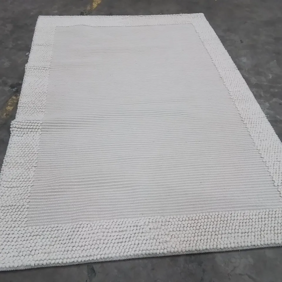 QUALITY DESIGNER AREA RUG - APPROXIMATELY 240X160CM