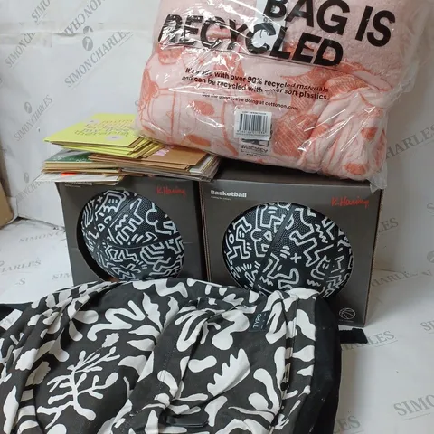 APPROXIMATELY 5 COTTON ON ITEMS INCLUDING KEITH HARING BARKETBALLS, DISNEY THROW, BACKPACK