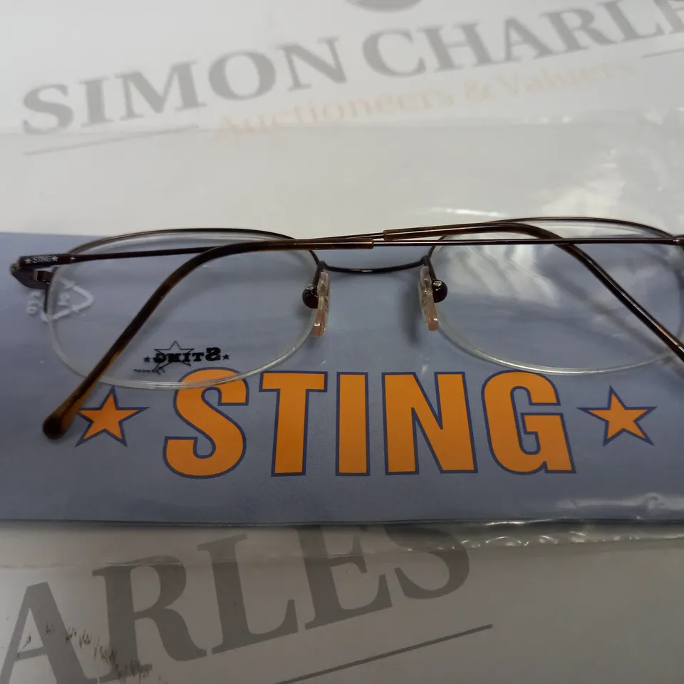 APPROX 10 DERIGO STING GLASSES 