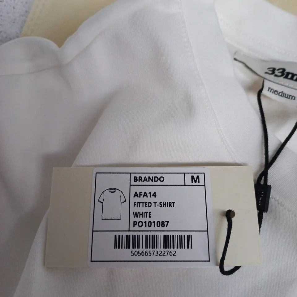 33MM BRANDO FITTED T-SHIRT, WHITE, SIZE M (UK) – TAG ATTACHED