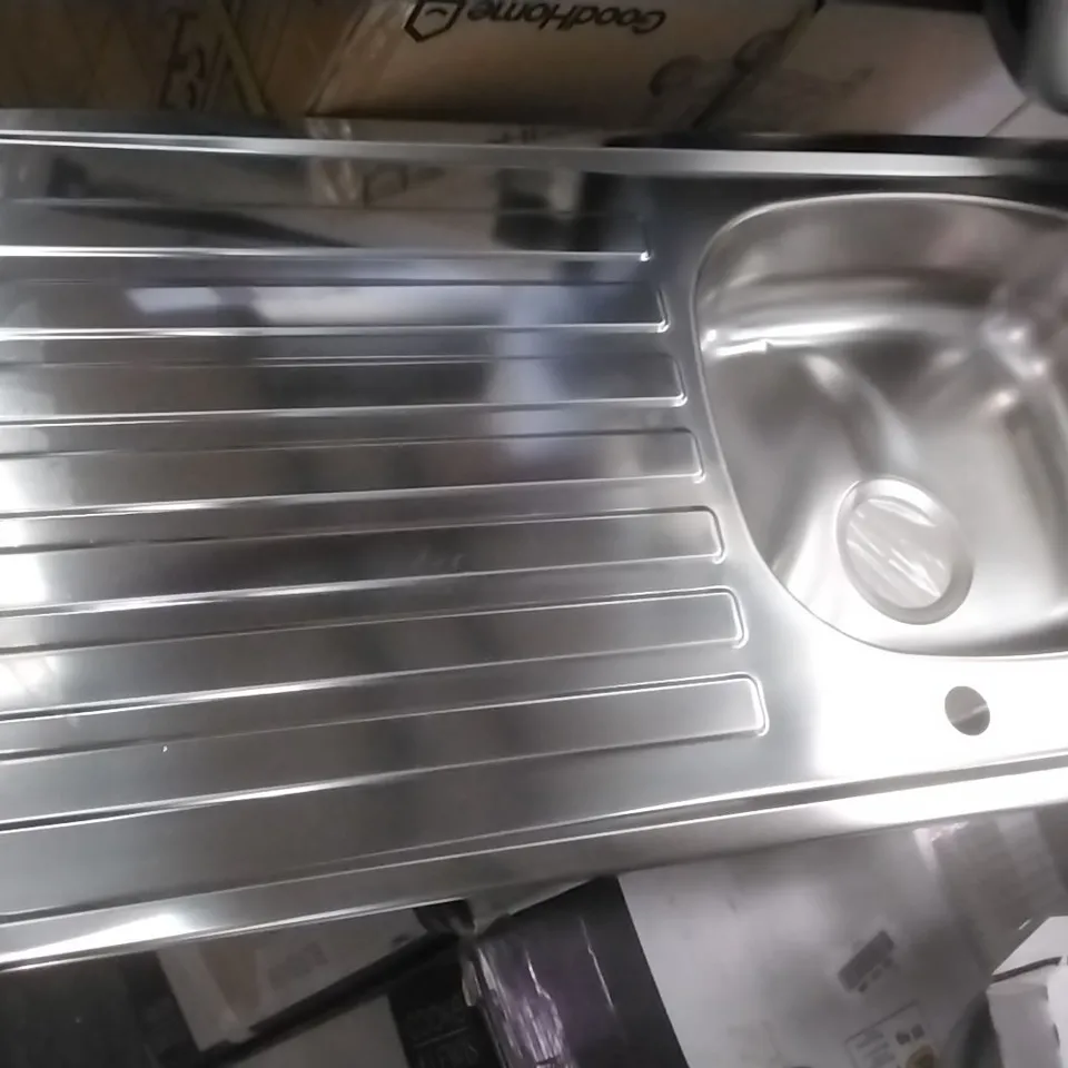 DESIGNER 1 BOWL SINK AND DRAINER 