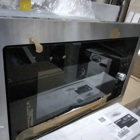 UNDERCOUNTER MICROWAVE