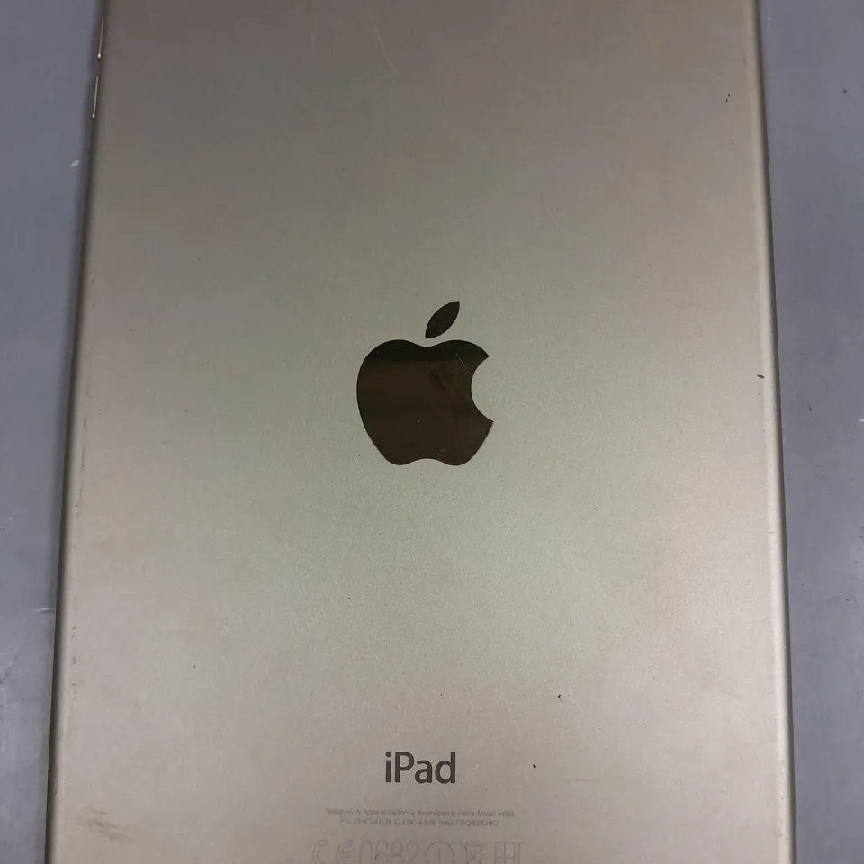 APPLE IPAD MINI 4
