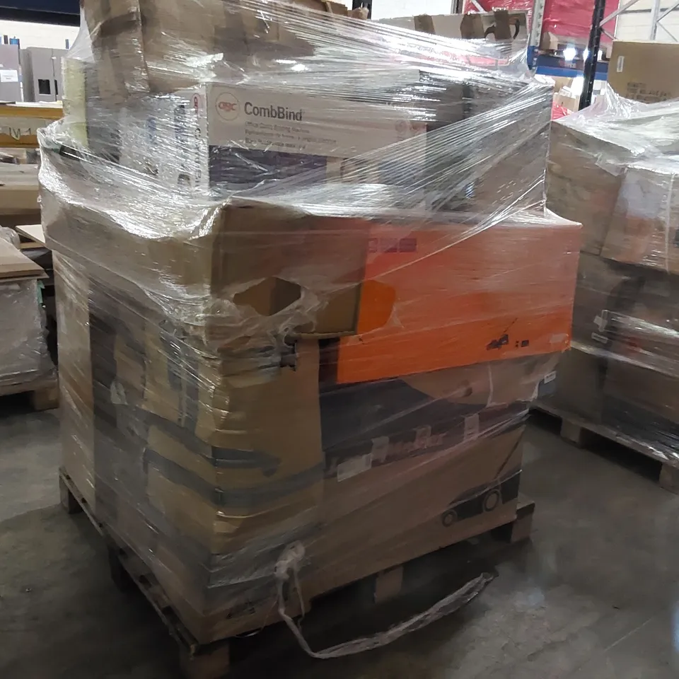 PALLET OF APPROXIMATELY 32 UNPROCESSED RAW RETURN HOUSEHOLD AND ELECTRICAL GOODS TO INCLUDE;