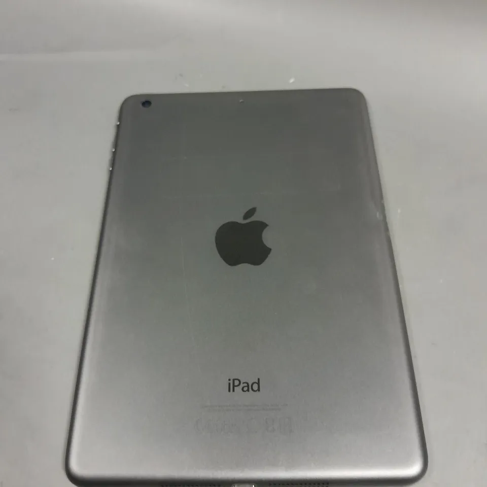 APPLE IPAD MINI 2 TABLET 