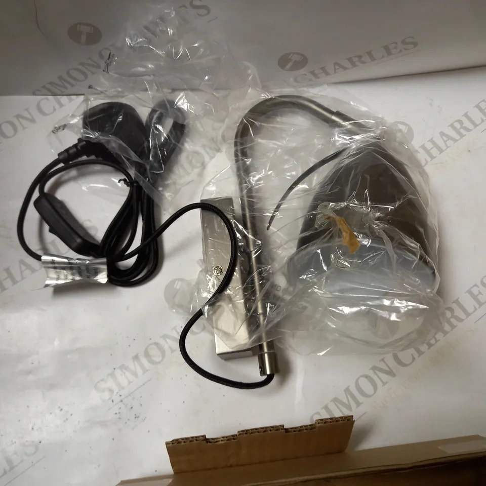 BOXED CHELSEA PLUG IN WALL LIGHT