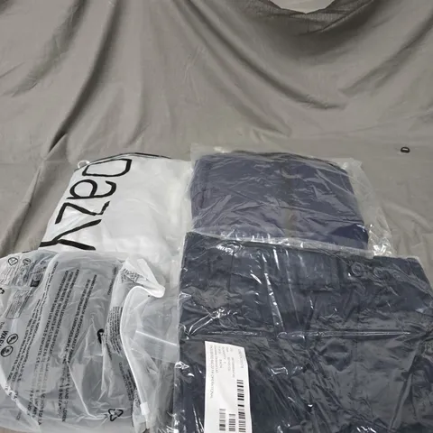 LARGE BOX OF APPROXIMATELY 20 ASSORTED CLOTHING ITEMS IN VARIOUS SIZES, STYLES AND COLOUR