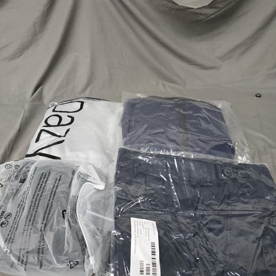 LARGE BOX OF APPROXIMATELY 20 ASSORTED CLOTHING ITEMS IN VARIOUS SIZES, STYLES AND COLOUR 