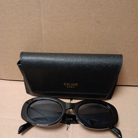 CÉLINE PARIS SUNGLASSES – BLACK OVAL FRAME
