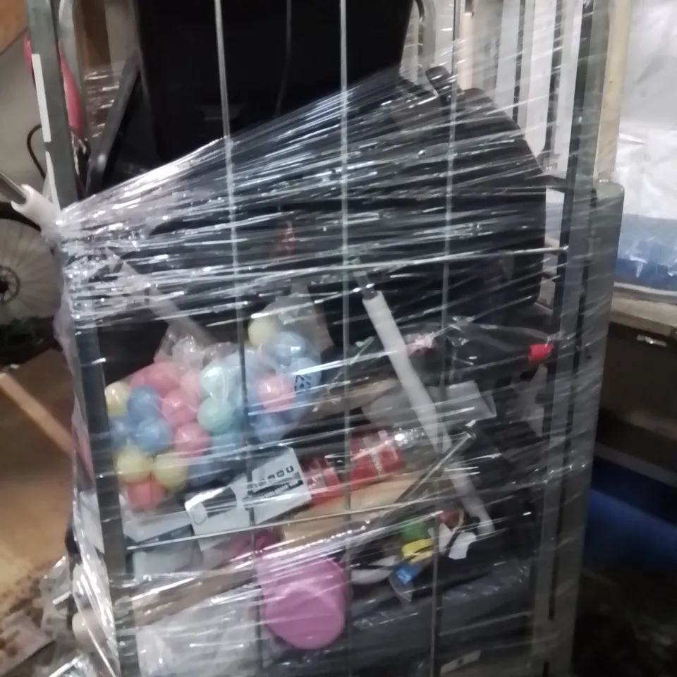 CAGE OF ASSORTED HOUSEHOLD GOODS AND PRODUCTS TO INCLUDE;AIR FRYERS,PET BLANKET,FITNESS STEPPER