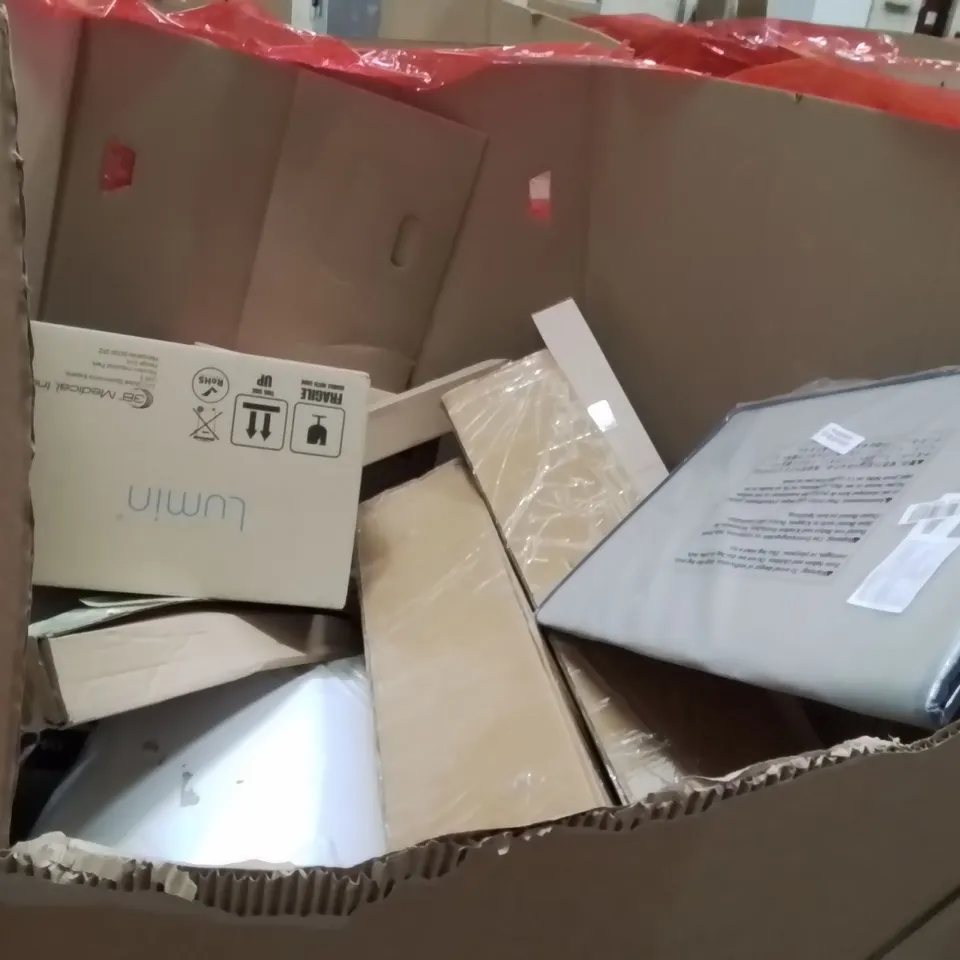 PALLET OF ASSORTED HOUSEHOLD GOODS AND PRODUCTS TO INCLUDE;TOILET SEAT,LUMIN SANITISER,PLATE COVER DISH