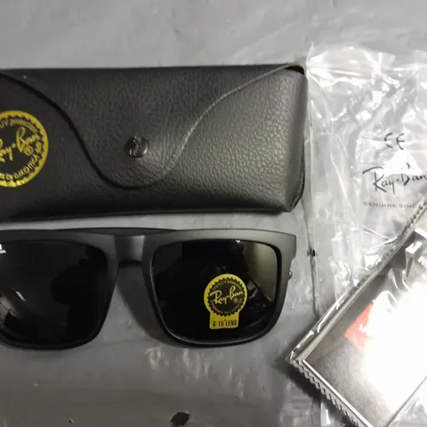 PAIR OF RAY BAN ALL BLACK GLASSES WITH G-15 LENS IN CASE