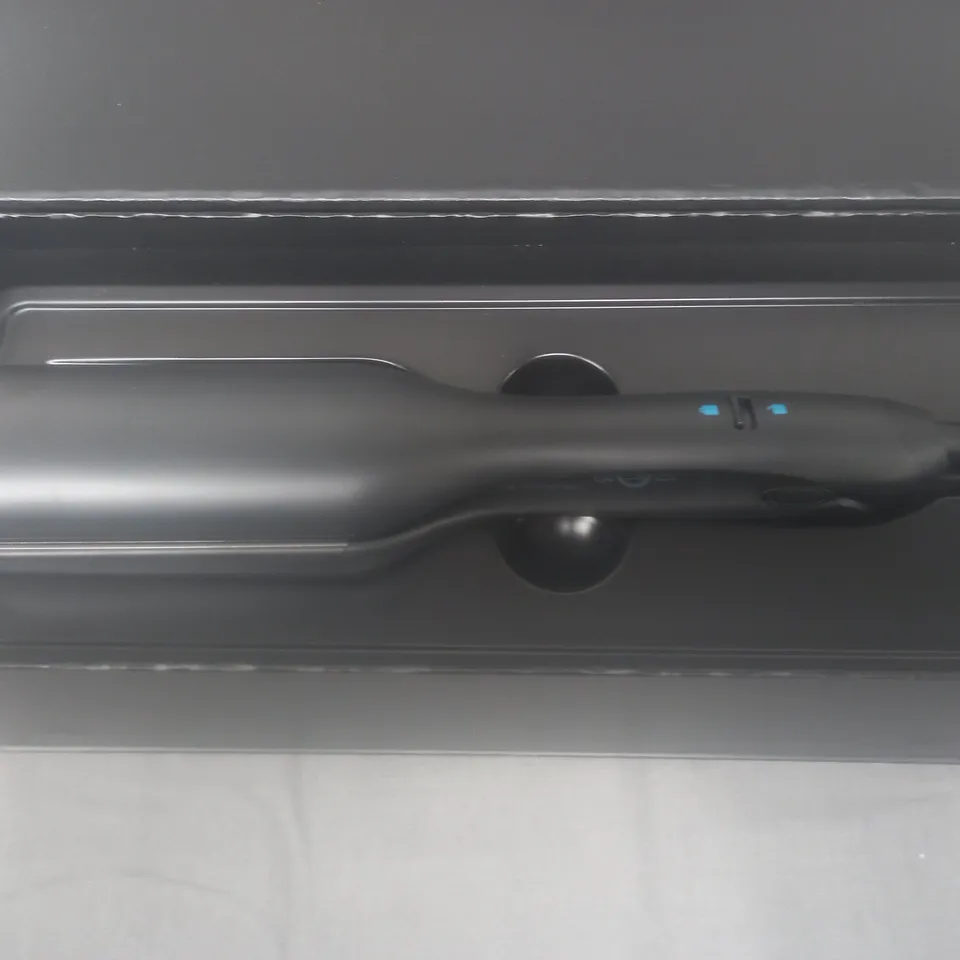 PRO GLOSS REVAMP 2 IN 1 BEACH VOLUME WAVER 