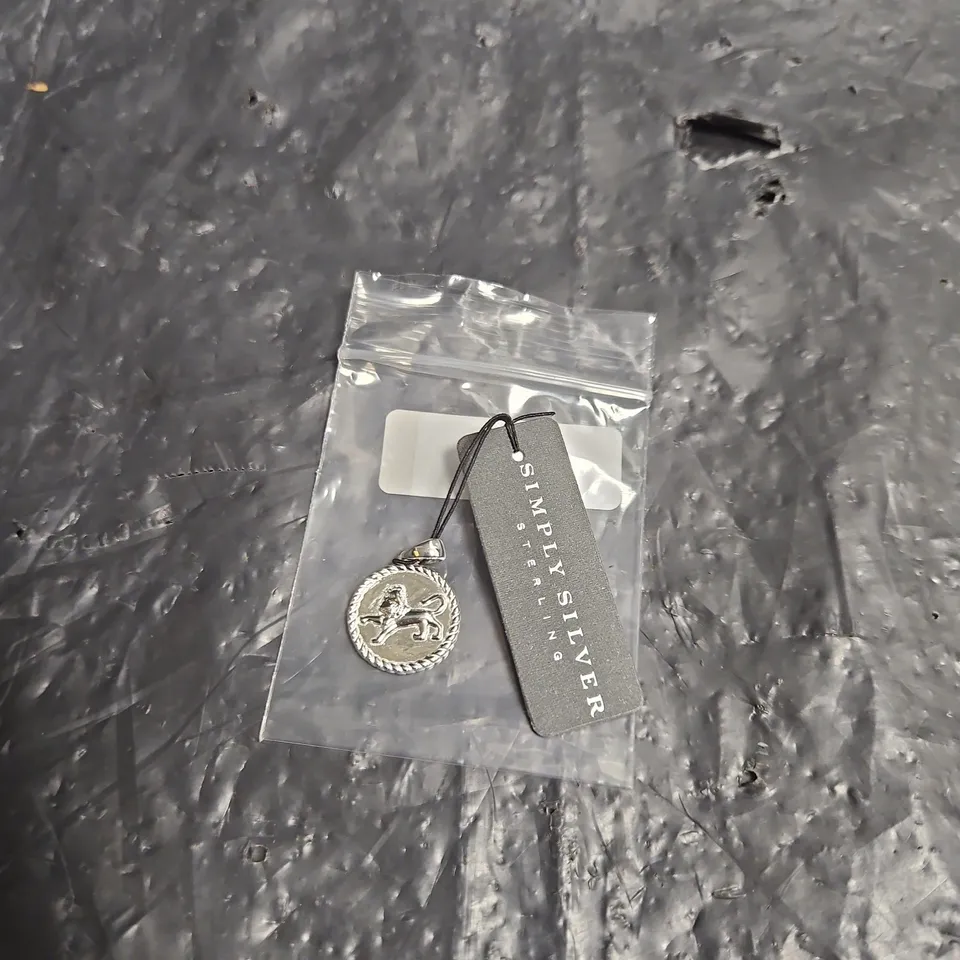 SIMPLE SILVER STERLING 925 LEO ZODIAC PENDANT CHARM
